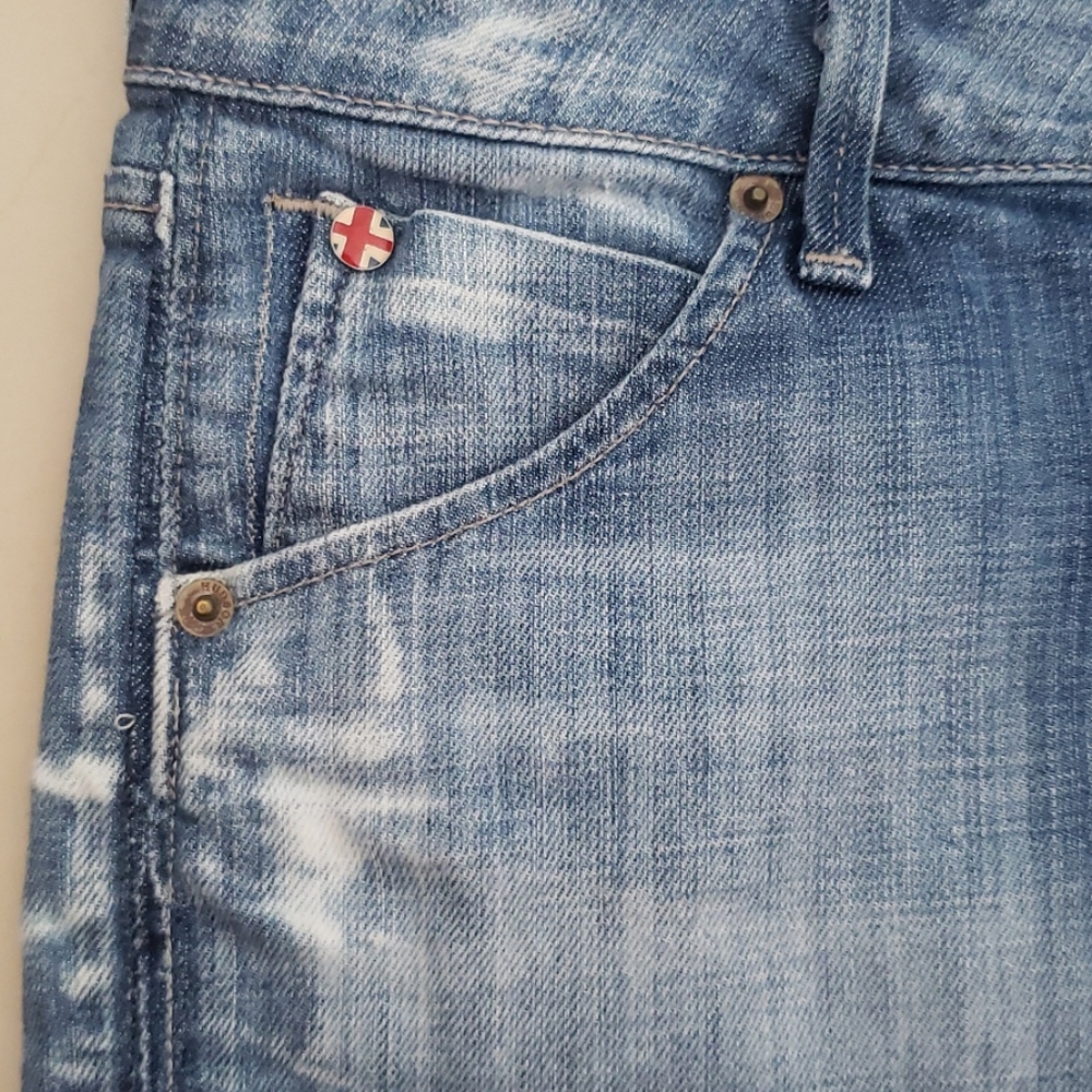 Hudson Jeans Distressed Shorts - Picture 7 of 8